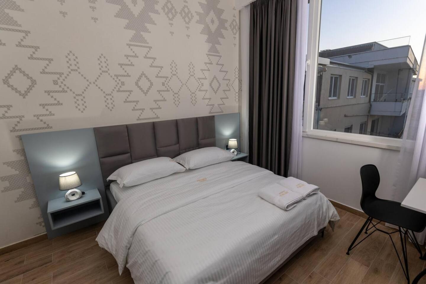 Sublime Bnb Apartment Shkoder Bagian luar foto