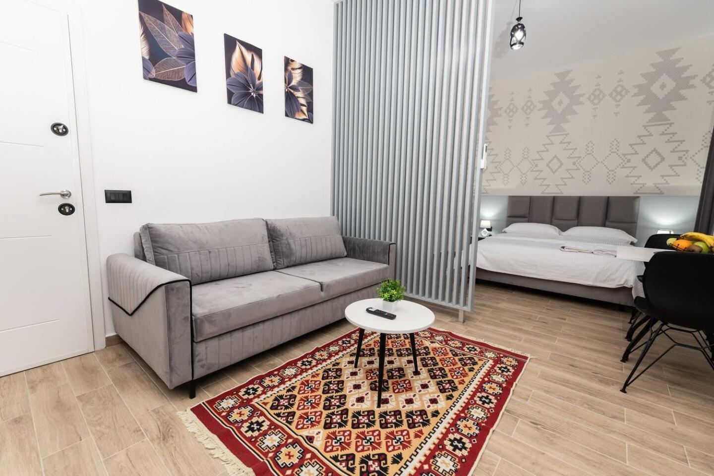 Sublime Bnb Apartment Shkoder Bagian luar foto