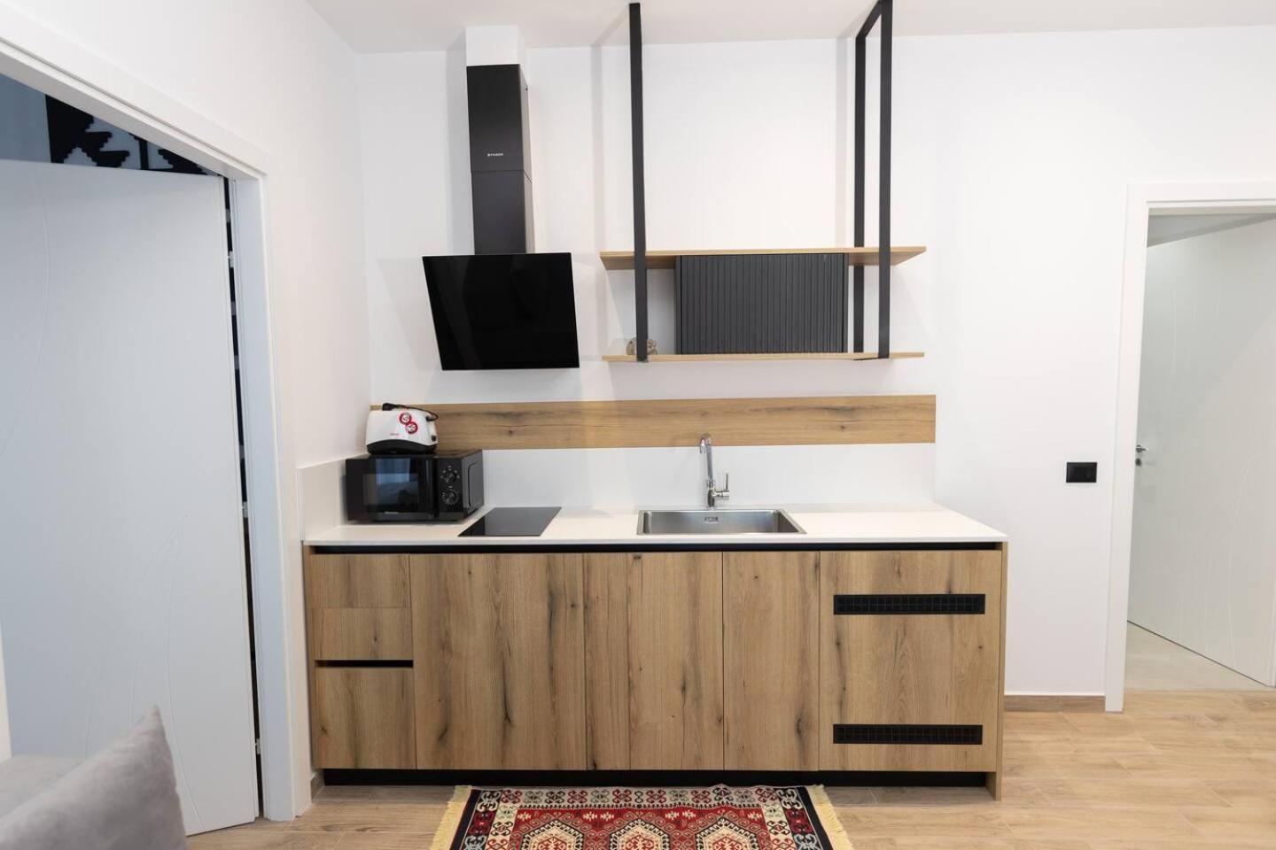 Sublime Bnb Apartment Shkoder Bagian luar foto