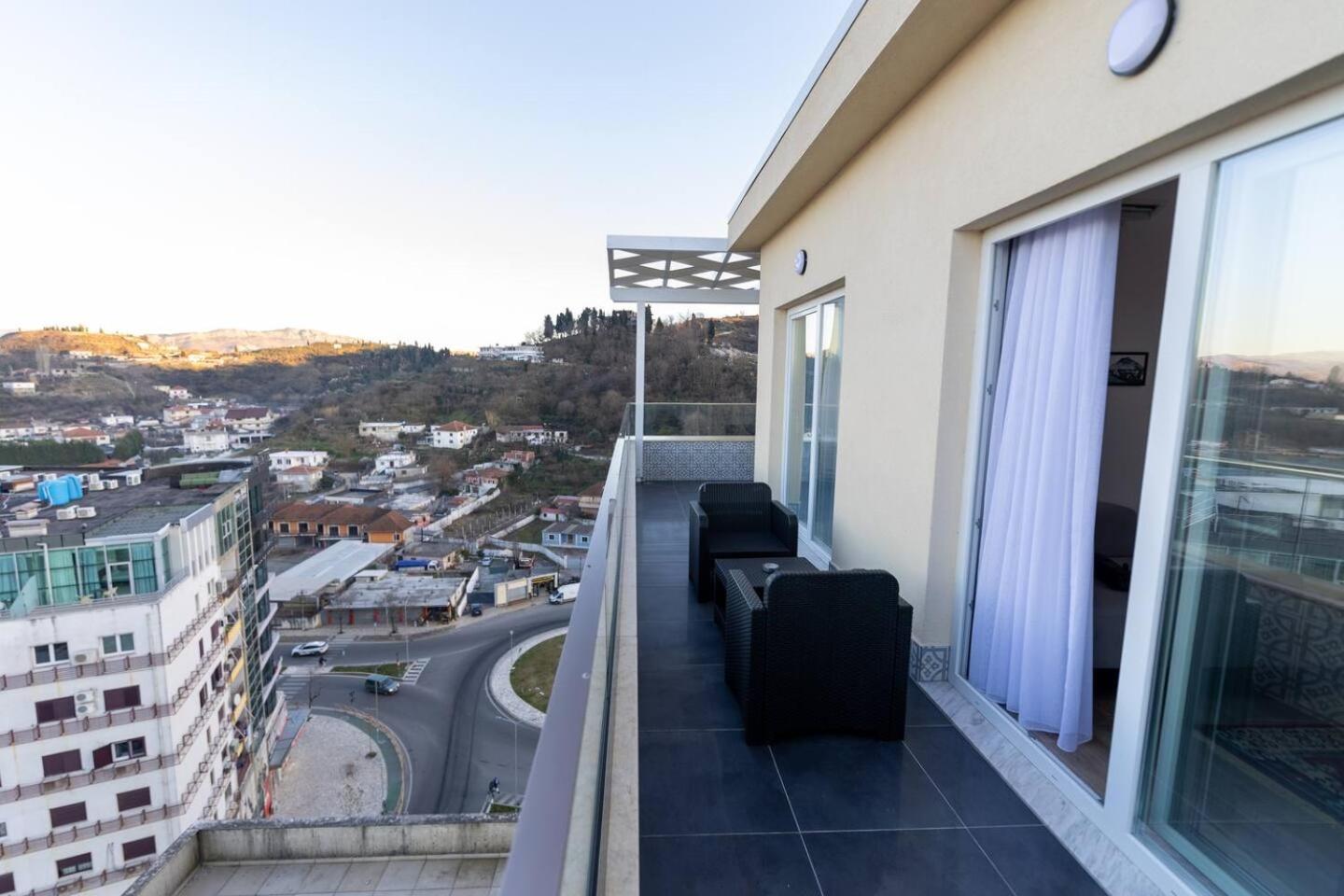 Sublime Bnb Apartment Shkoder Bagian luar foto