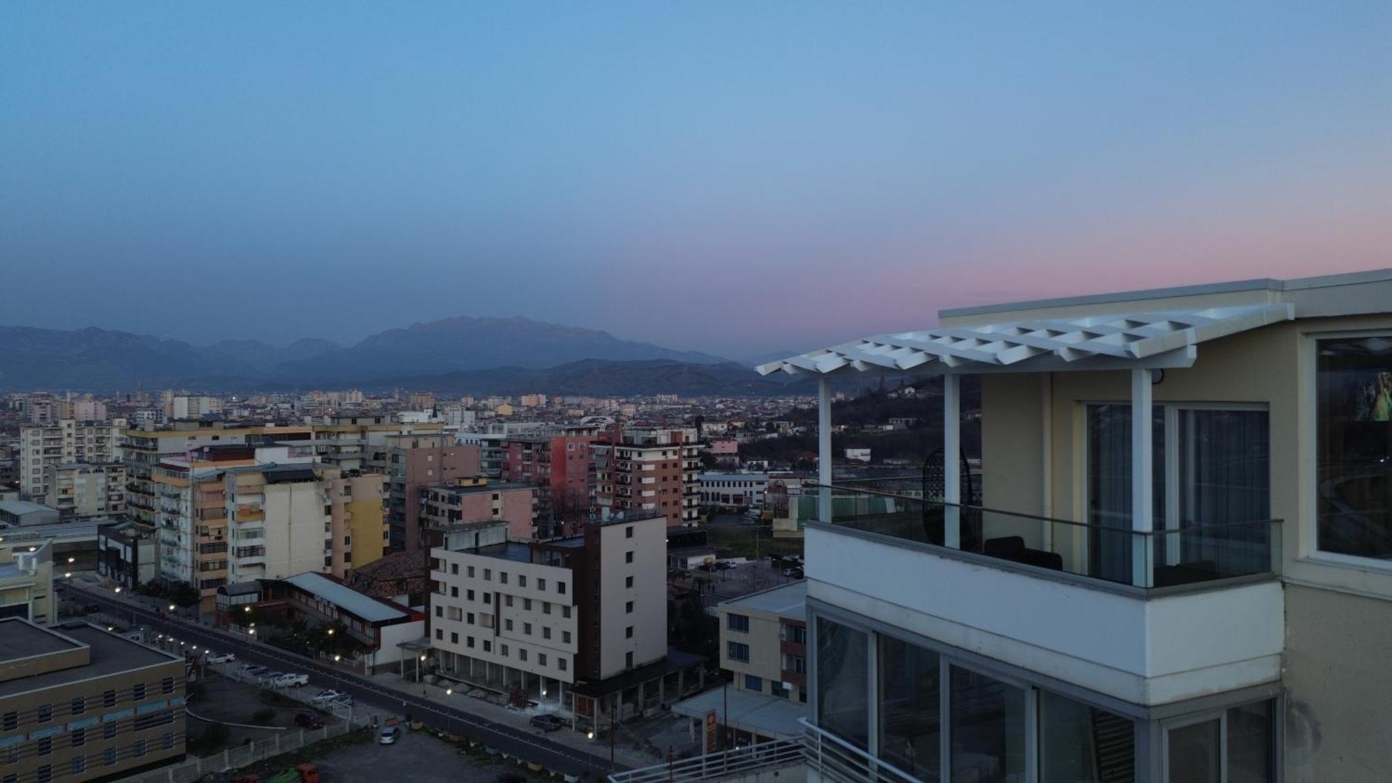 Sublime Bnb Apartment Shkoder Bagian luar foto